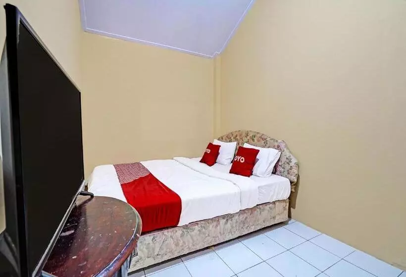 Hotelli Oyo 91389 Anggrek Residence Syariah