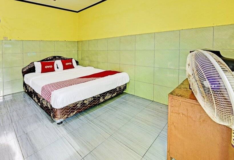 Spot On 91376 Hotel Bintang Flores