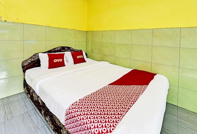 Spot On 91376 Hotel Bintang Flores