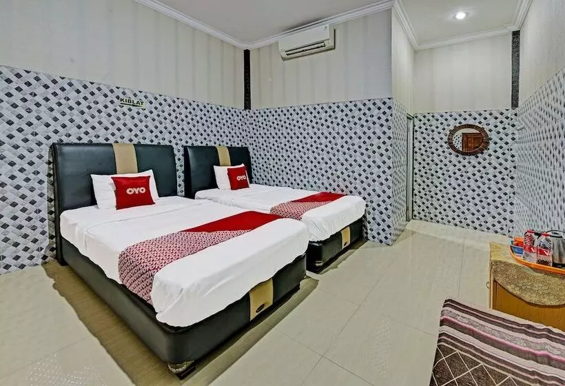 Spot On 91376 Hotel Bintang Flores