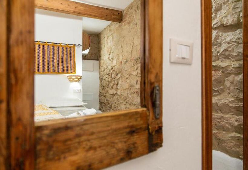 بنسيون Bed And Terrace Caterina