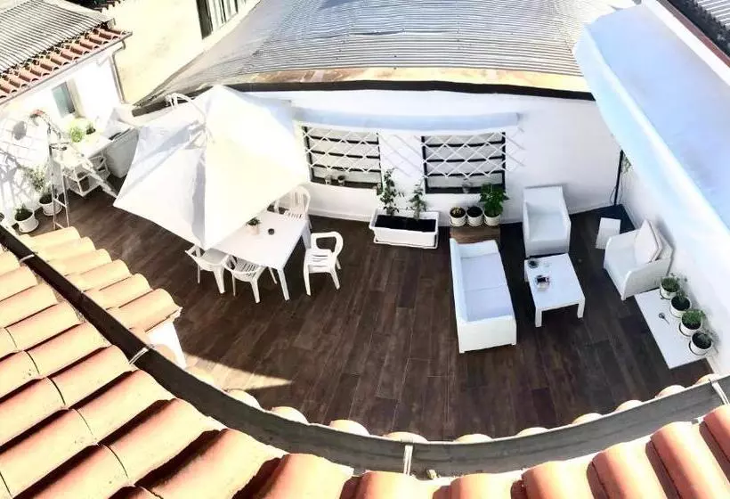 تختخواب و صبحانه Stanza E Bagno Privato, Idromassaggio Con Extra Fee, In Appartamento