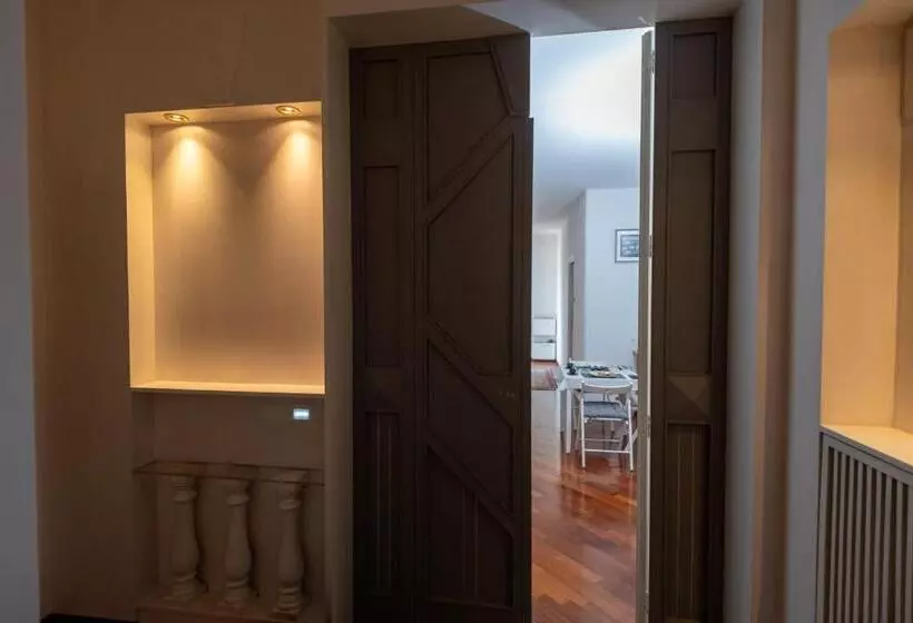 تختخواب و صبحانه Suite184