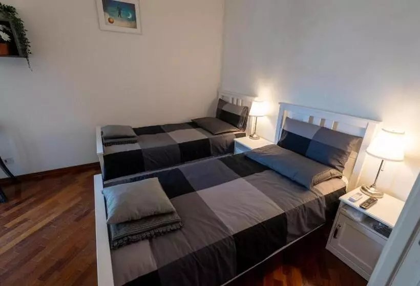 تختخواب و صبحانه Suite184