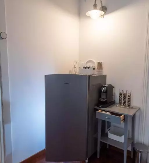 تختخواب و صبحانه Suite184