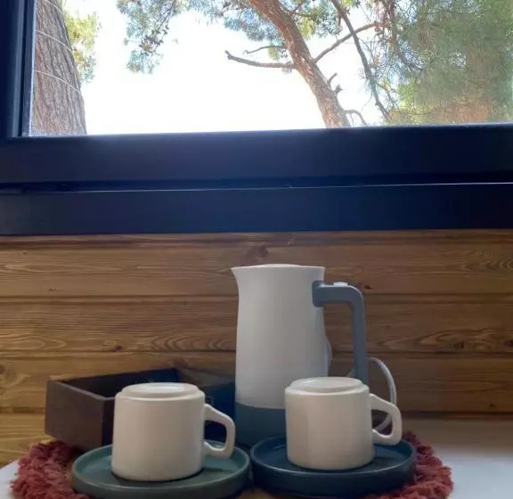 ベッドアンドブレックファースト Vayu Hotel&tiny Houses