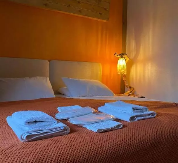 ベッドアンドブレックファースト Vayu Hotel&tiny Houses