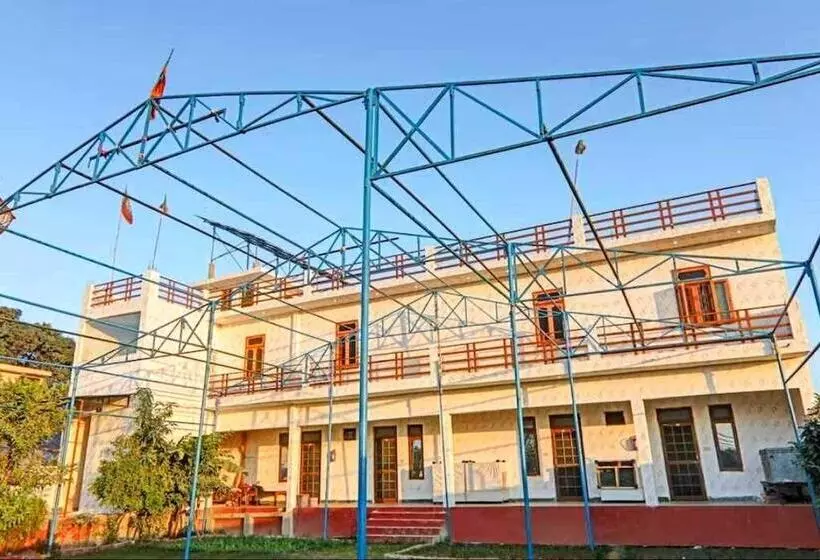 Spot On Hotel Rawat
