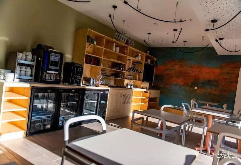 Hotelli Logis Hôtel Altitude Et Spa Pierre Percée