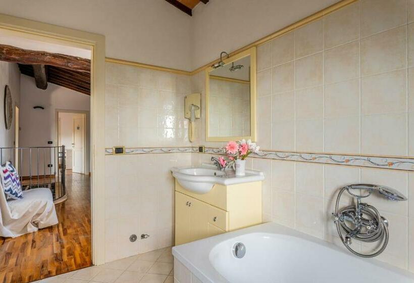 بنسيون Casa Vecchia Rooms And Parking