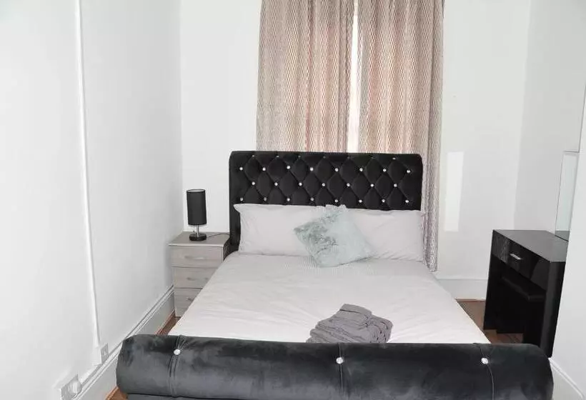 Majatalo Virtue House