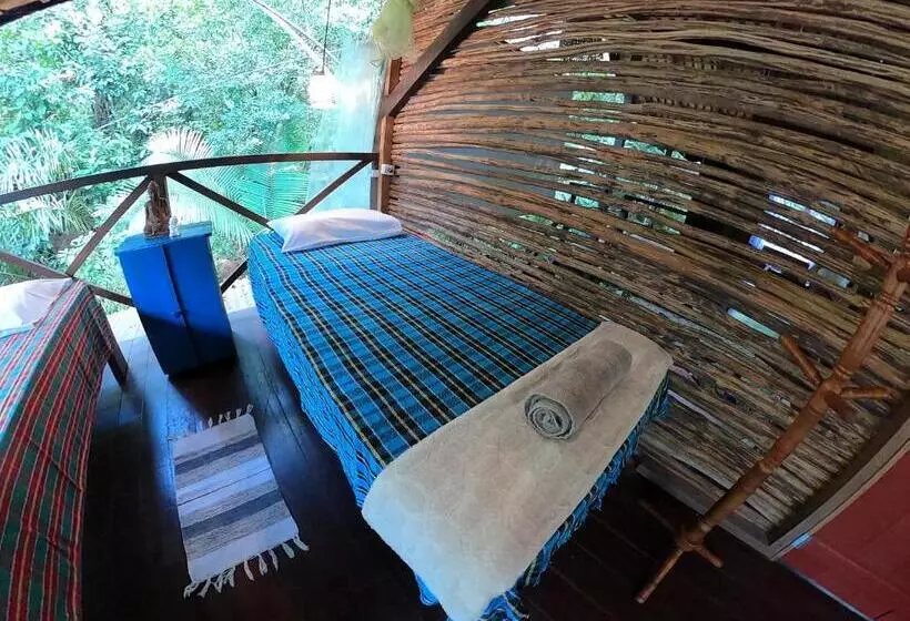 Vila Amz, Hostel Experiências