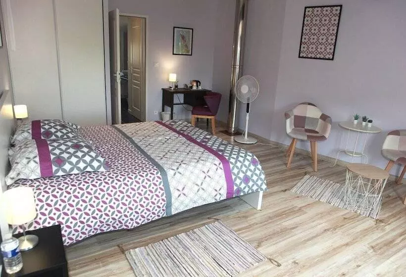 Aamiaismajoitus (B&B) Chambres D Hôtes La Fontaine!