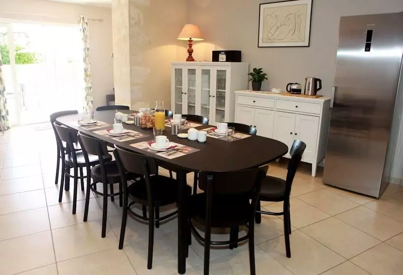 Aamiaismajoitus (B&B) Chambres D Hôtes La Fontaine!