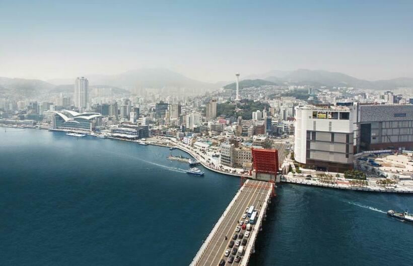 בית מלון כפרי Adela