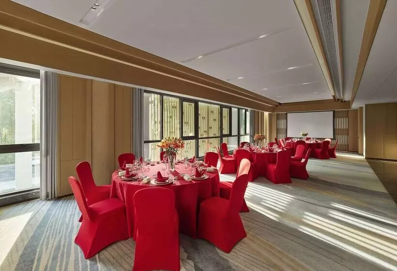 Hotelli Doubletree By Hilton Taizhou Shenxianju