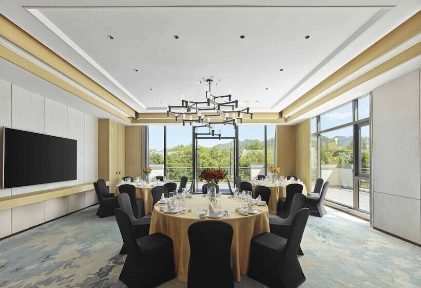 בית מלון כפרי Doubletree By Hilton Taizhou Shenxianju