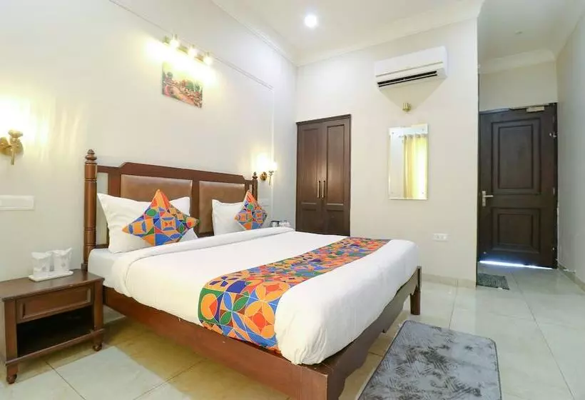 Fabhotel K9 Villa