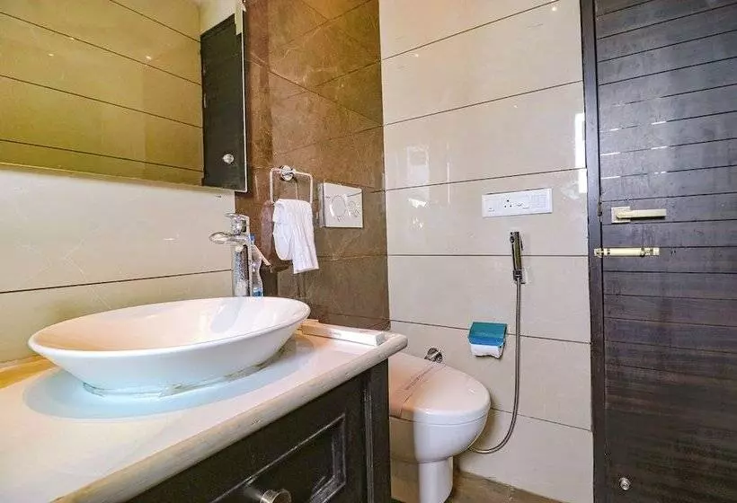 Fabhotel K9 Villa