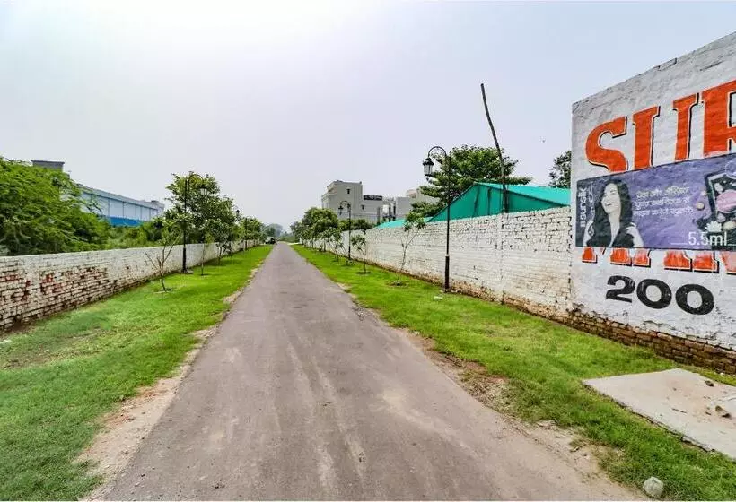 Fabhotel K9 Villa