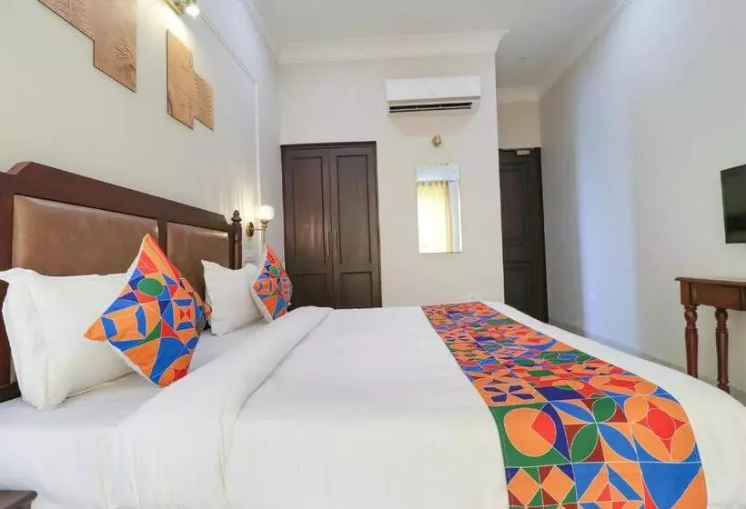 Fabhotel K9 Villa