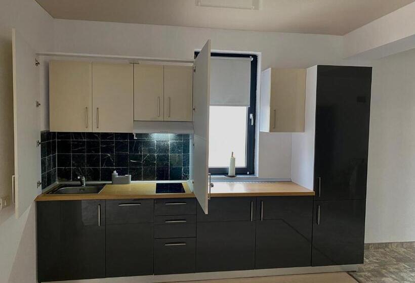 פנסיון Complex Popdan