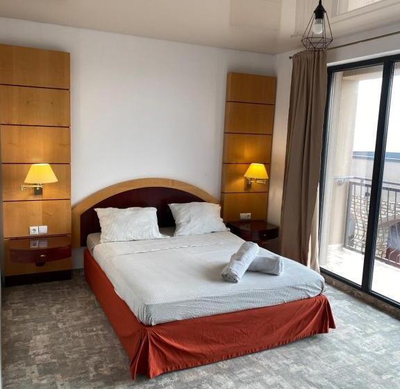 פנסיון Complex Popdan