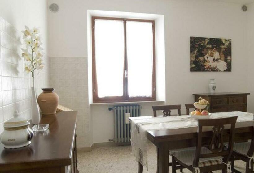 פנסיון La Rocca