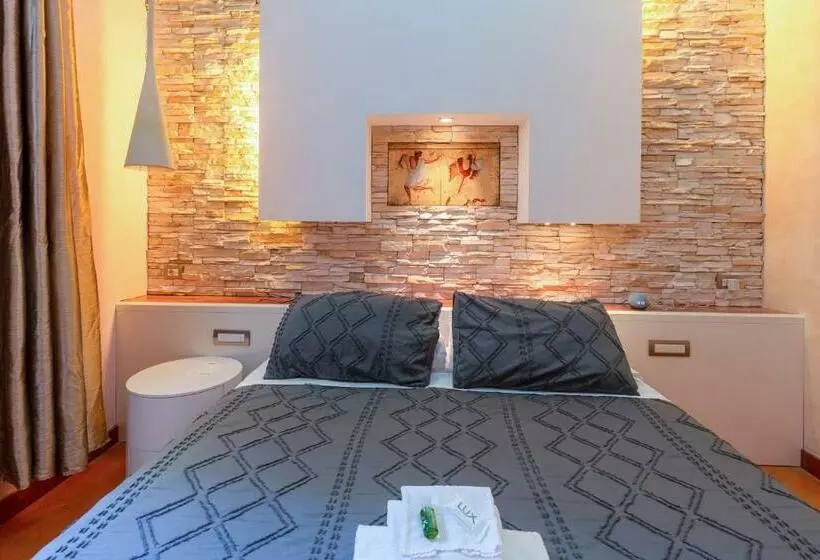 پانسیون Aurora Garden Lodging Rooms & Apartment