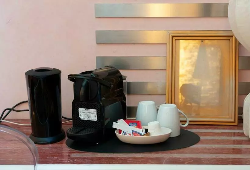 پانسیون Aurora Garden Lodging Rooms & Apartment