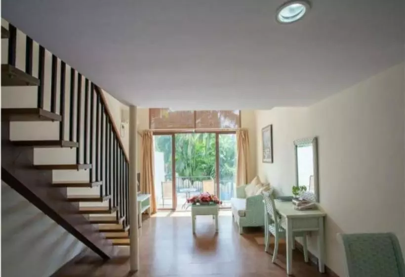 استراحتگاه Sanya David Legendary Love Holiday