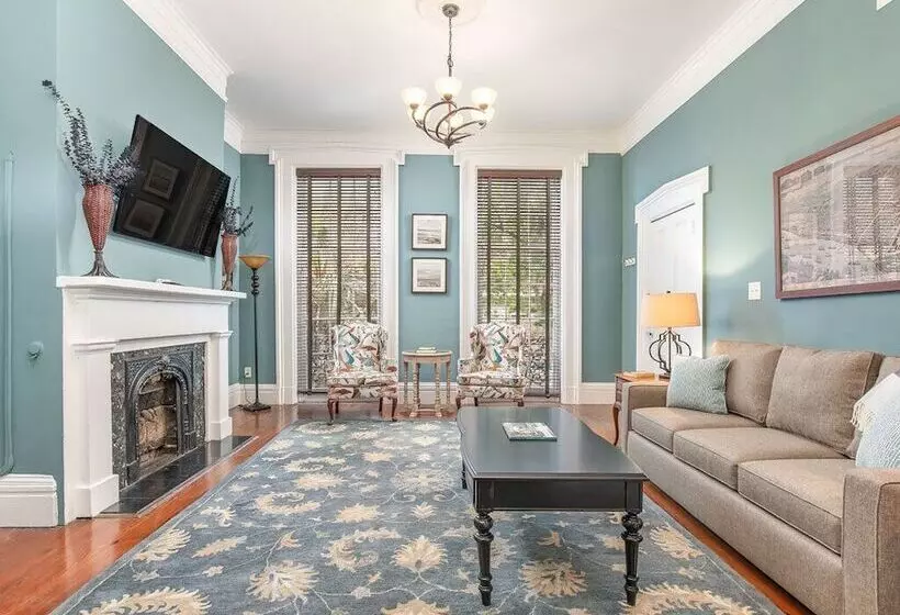 Southern Belle Parlor