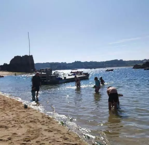 Aamiaismajoitus (B&B) Les Chambres D Hôtes Du Port De Loguivy De La Mer