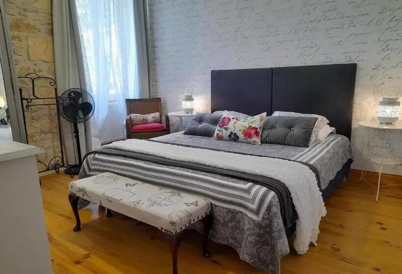 ベッドアンドブレックファースト Manoir Demouret Sarlat