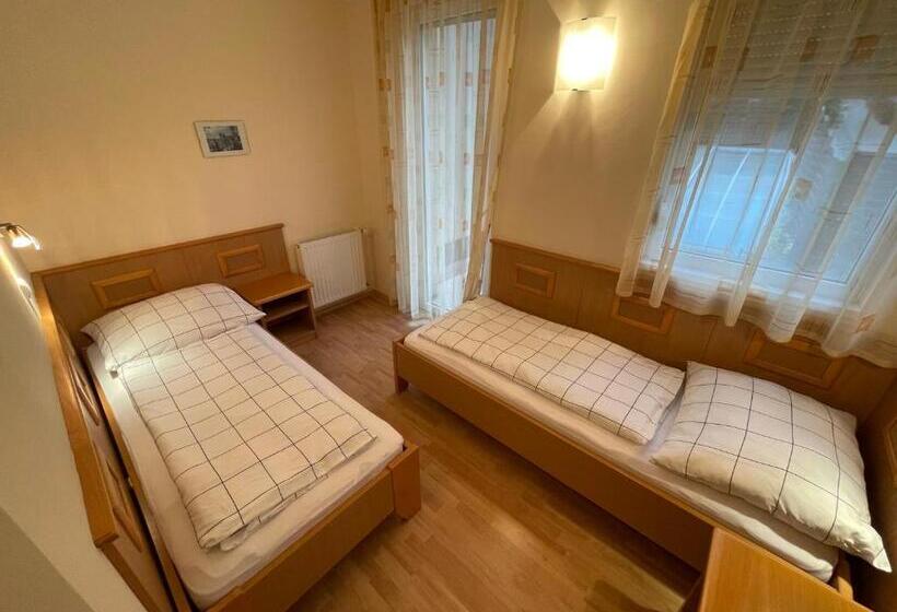 Garda Wellness Apartmanház