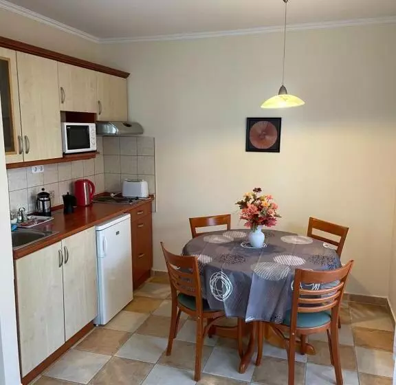 Garda Wellness Apartmanház