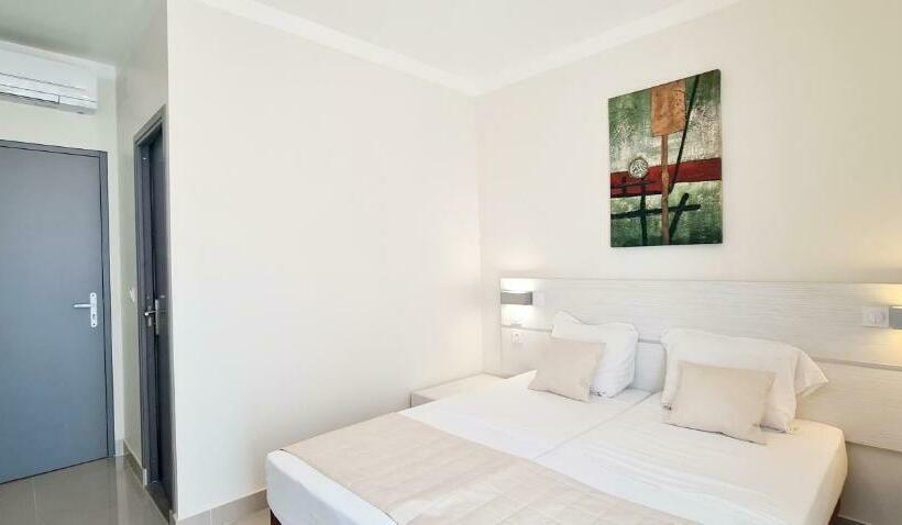 Отель Esperance