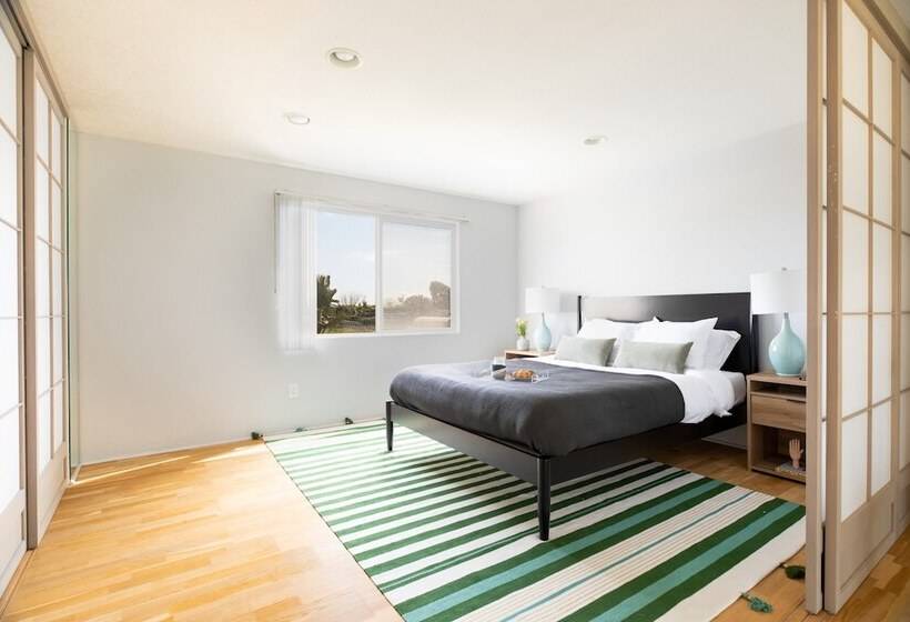 Beachcomber By Avantstay Elegant Modern Estate W Pool Hot Tub Outdoor Dining