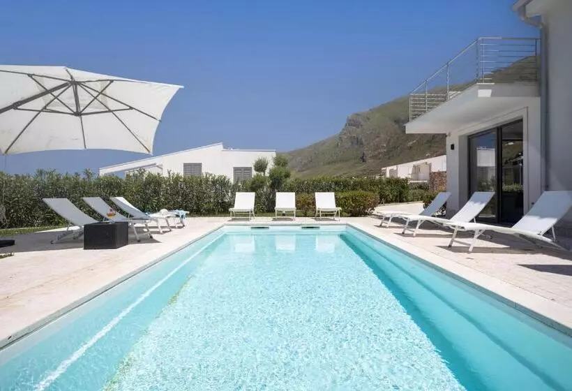 Grande Villa Privata Con Piscina A Scopello