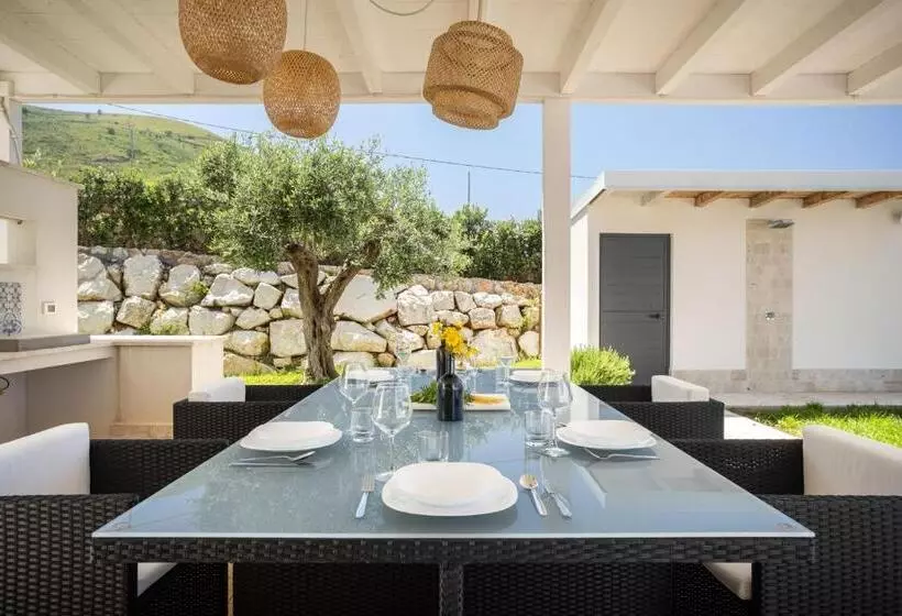 Grande Villa Privata Con Piscina A Scopello