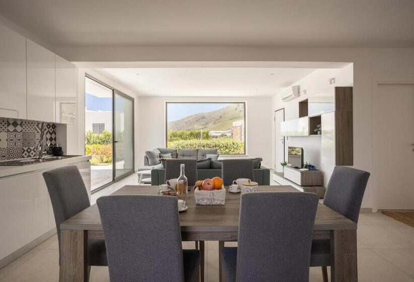 Grande Villa Privata Con Piscina A Scopello