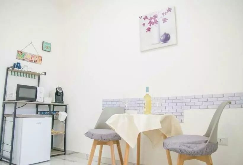 ベッドアンドブレックファースト White Bike Rooms