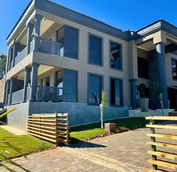 Aamiaismajoitus (B&B) Tuscany Hill Manor