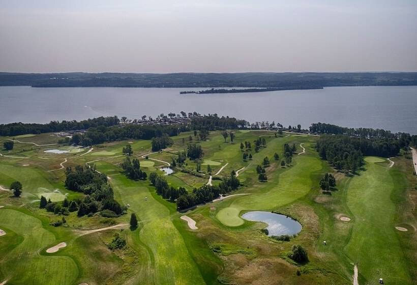 Bellmere Winds Golf Resort