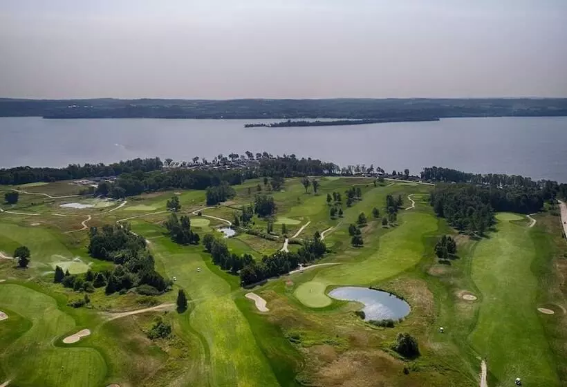Bellmere Winds Golf Resort
