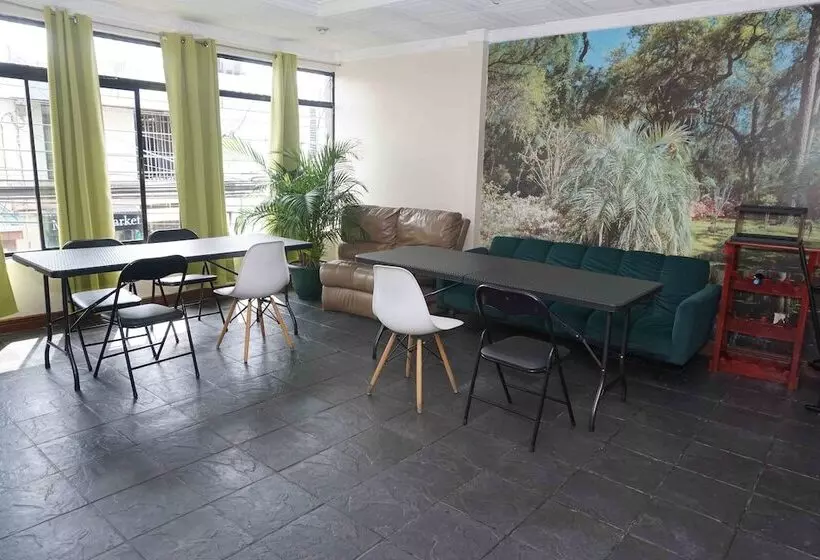 هتل El Tucan Alajuela