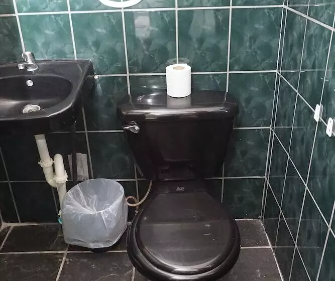 هتل El Tucan Alajuela