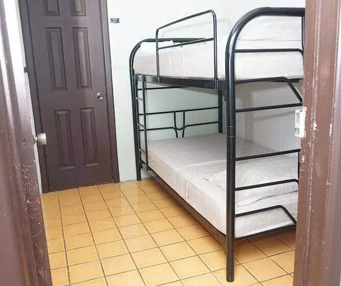 هتل El Tucan Alajuela