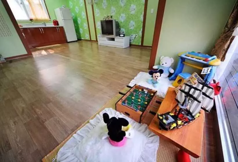 Eurwangni Bada Star House Pension