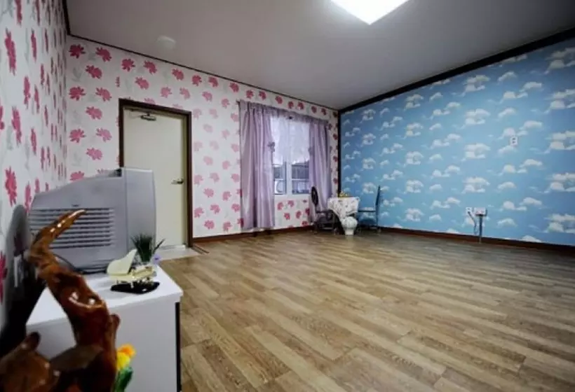 Eurwangni Bada Star House Pension